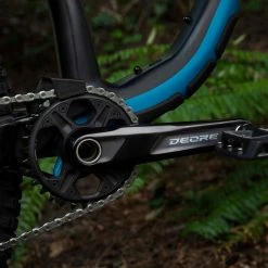 Drivetrain Shimano Deore FC-M6100 Crankset - 12 Speed - 52mm Chainline