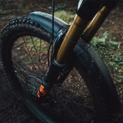 MudHugger Evo Front Guard - Bolted - Black