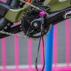 Muc Off Muc-Off E-bike Drivetrain Lubing Tool - Pink