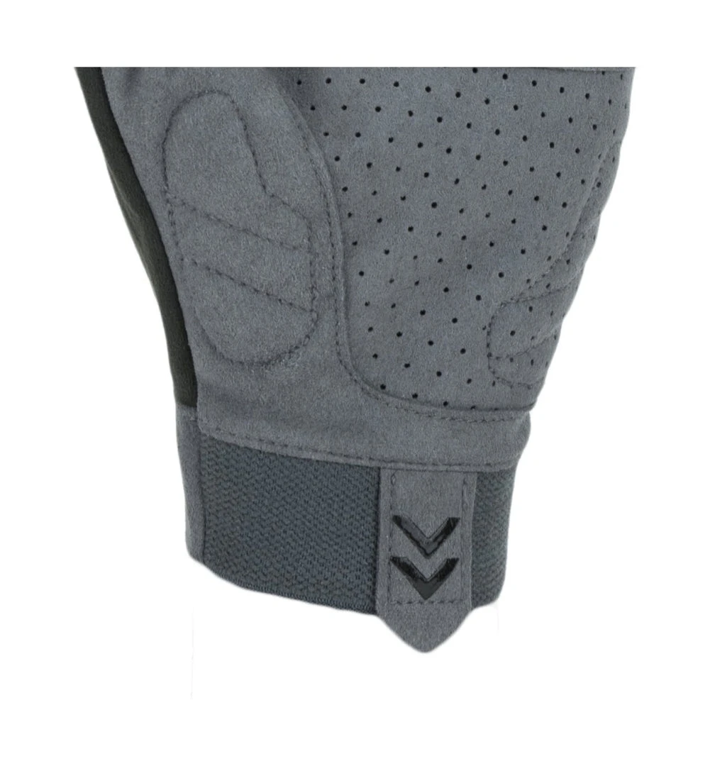 SealSkinz Solo MTB Gloves Clothing 4 SealSkinz Solo MTB Gloves Clothing