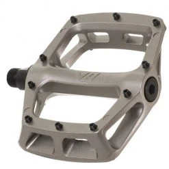 DMR V8 - Flat Platform Pedals