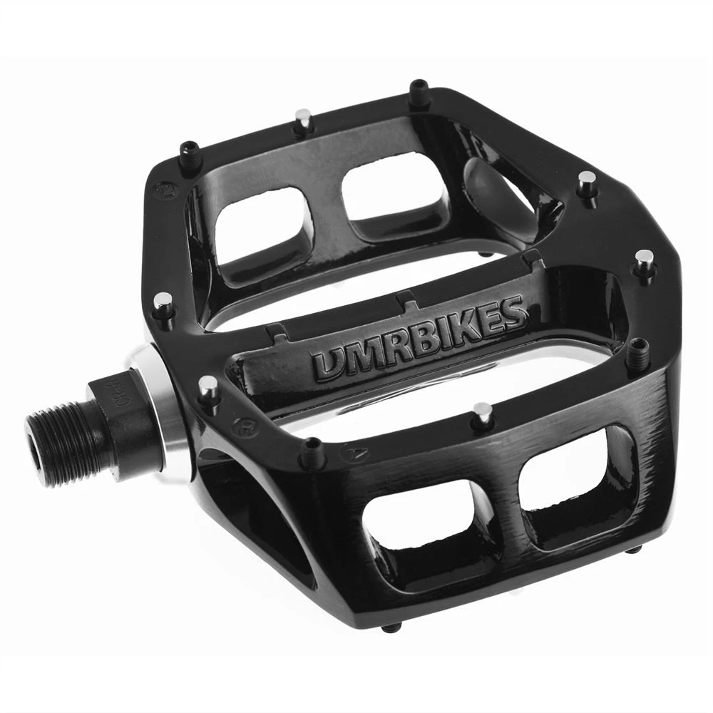 DMR V8 Classic Alloy Flat Pedals Drivetrain 1 DMR V8 Classic Alloy Flat Pedals Drivetrain