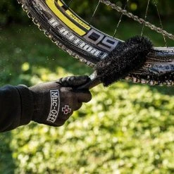 Muc Off Accessories Muc-Off Wheel And Component Brush 10 Muc Off Accessories Muc-Off Wheel And Component Brush